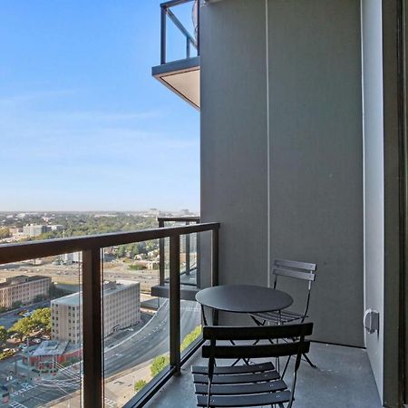 Midtown Luxury Apartment Атланта Экстерьер фото