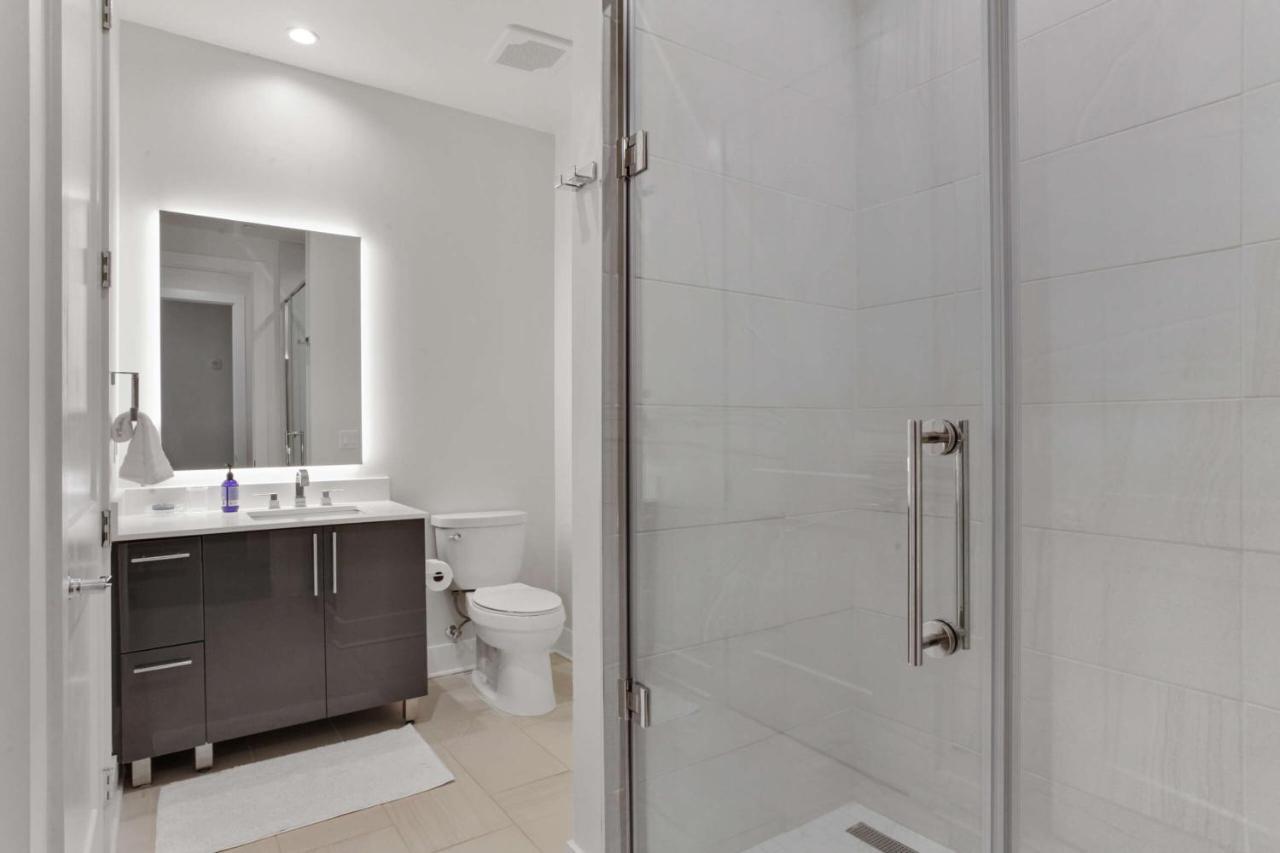 Midtown Luxury Apartment Атланта Экстерьер фото